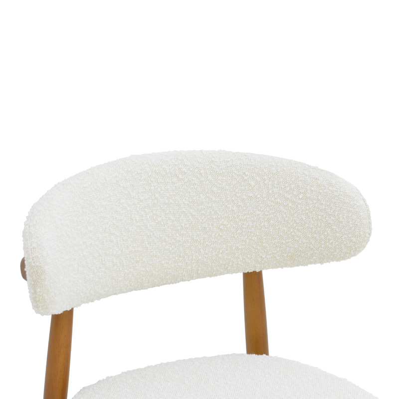 Стол Ubene от каучуково дърво с плат от орех и букле в бяло, 51x56x79 см - Image 6